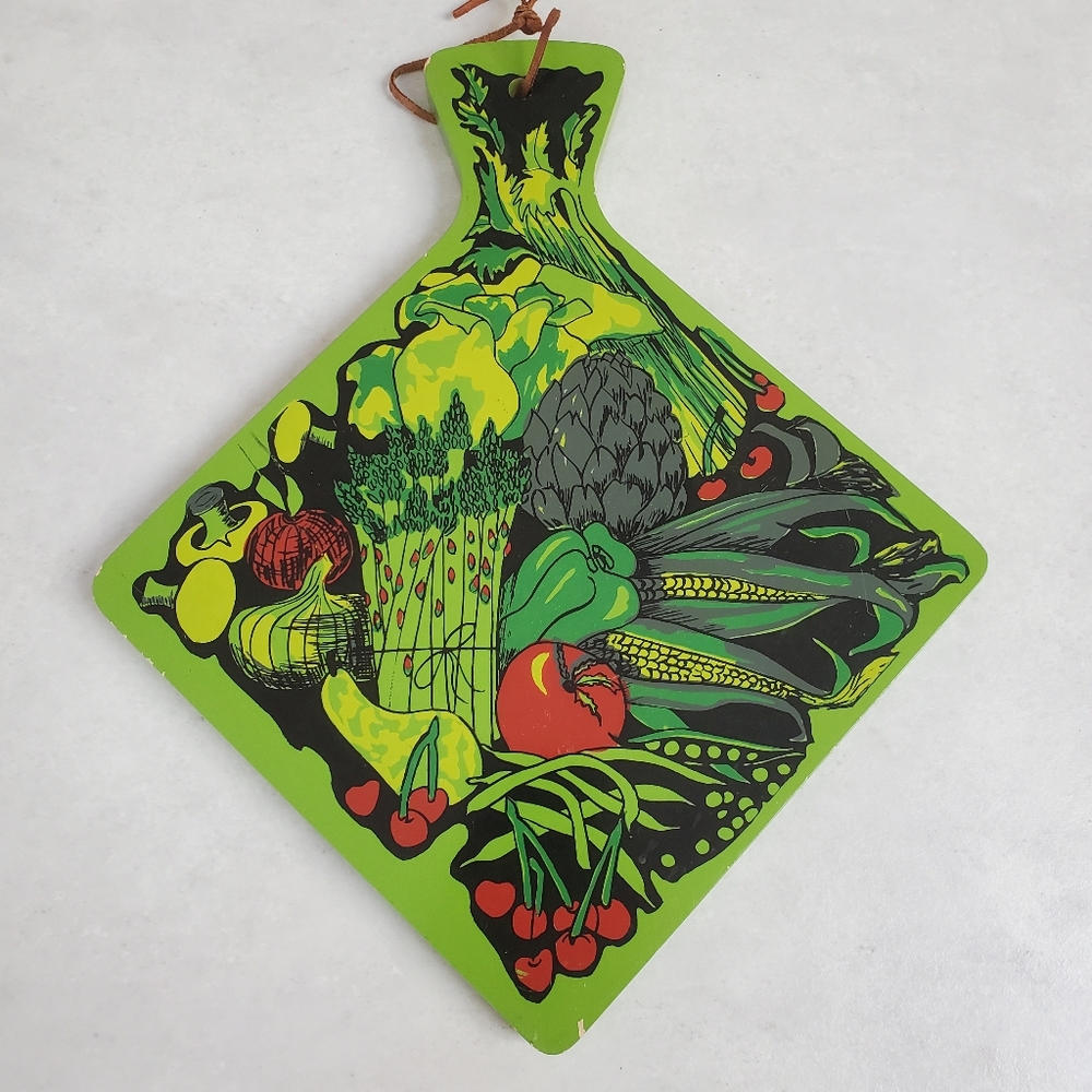 Vintage Daymac Hand Screened Wooden Cutting Board Yugoslavia MCM Veggies